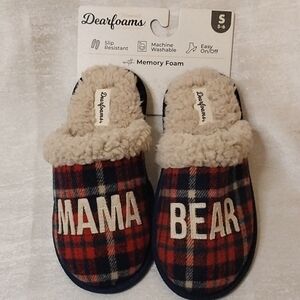 dearfoams Women 6 Plaid Slip-On Slippers in Red and Navy with Sherpa Lining